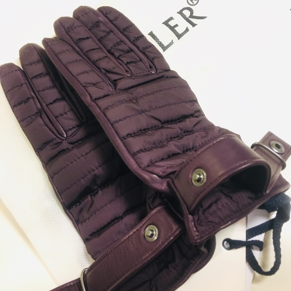 Moncler Women’s Gloves - Size Medium